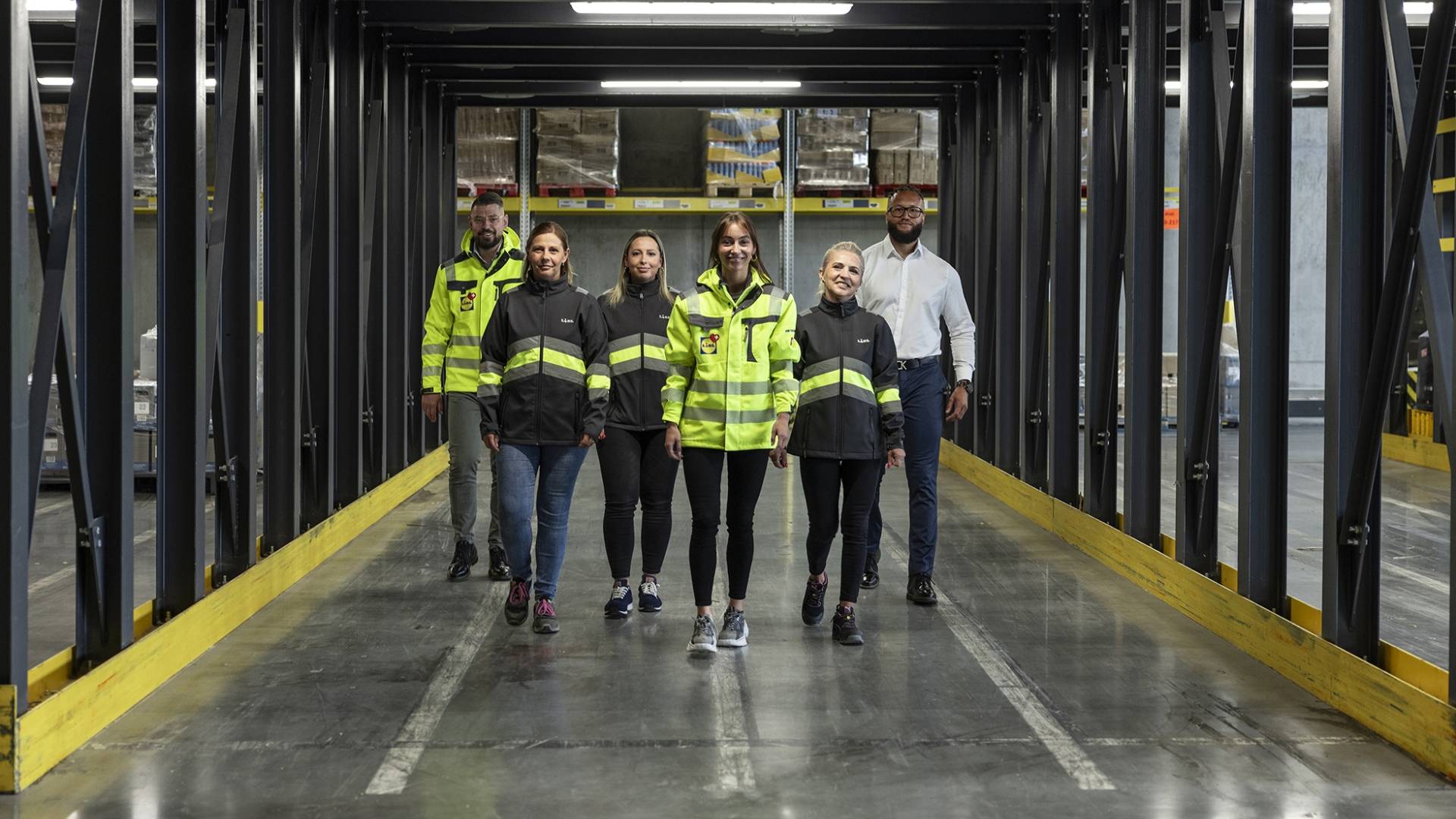 Betrieb_AGM_R2_3835_LIDL_144